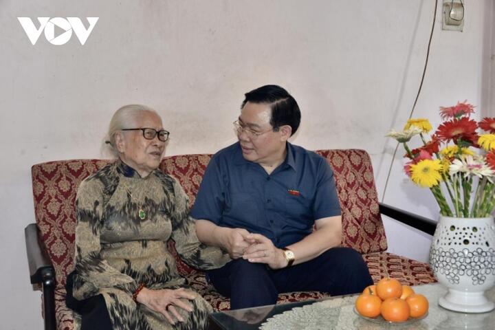 Chủ tịch Quốc hội thăm và làm việc với Lữ đoàn 681, Quân chủng Hải quân - 5