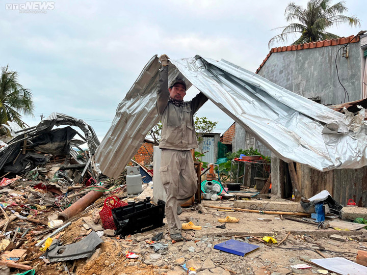 Nạn nhân kể khoảnh khắc xe đầu kéo đâm sập nhà, khiến 6 người bị thương - 2