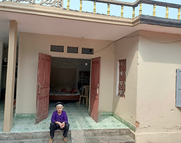 Con 2 lần chấn thương sọ não, mẹ già bán hết tài sản vẫn không đủ tiền chữa trị - 1