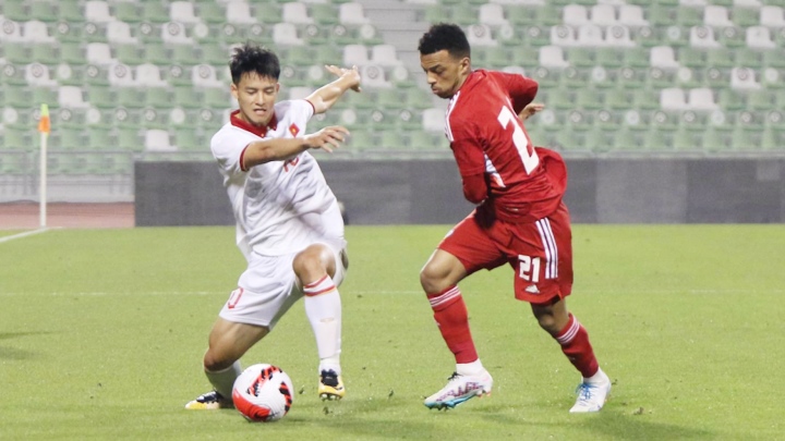 HLV Troussier nhắc học trò sửa sai trước trận U23 Việt Nam đấu U23 Kyrgyzstan - 1