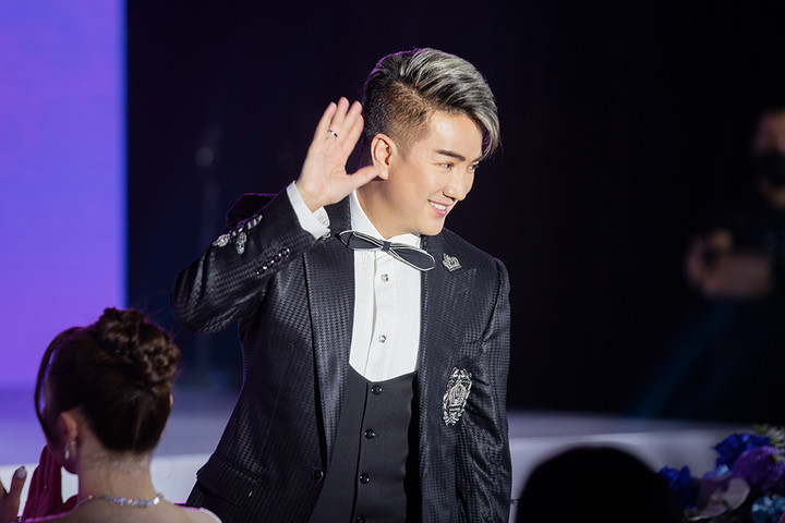 Mr Đàm: Nhờ chăm chút và công nghệ làm đẹp, tôi giữ được ngoại hình bảnh bao - 2