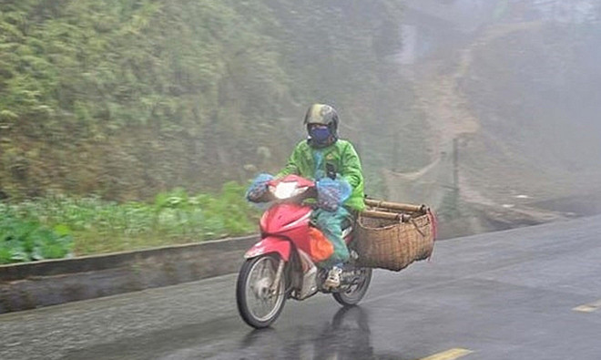 Dự báo thời tiết ngày 29/3: Mưa rét bao trùm vùng núi Bắc Bộ, đề phòng dông lốc - 1
