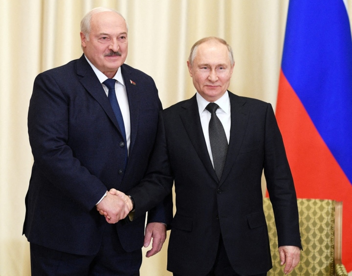 Belarus nêu lý do để Nga triển khai vũ khí hạt nhân - 1