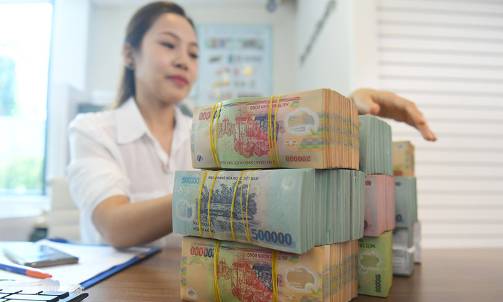 Lãi suất 'hạ nhiệt', nhiều người nóng lòng chớp thời cơ an cư - 1