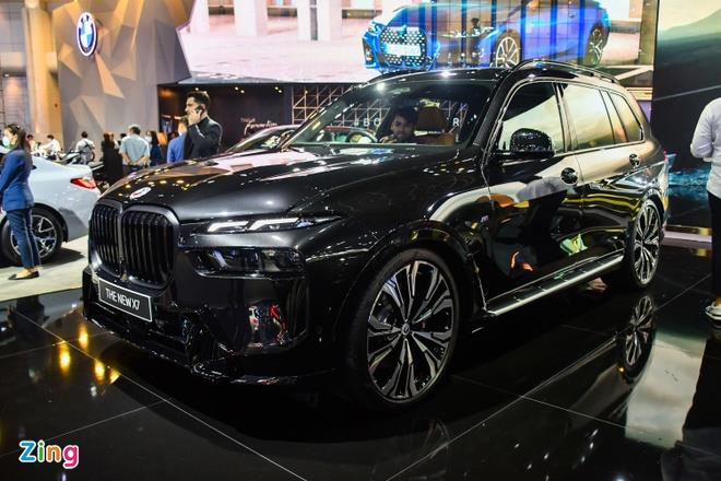 Chi tiết BMW X7 2023 tại Thái Lan, cận kề ngày về Việt Nam - 1