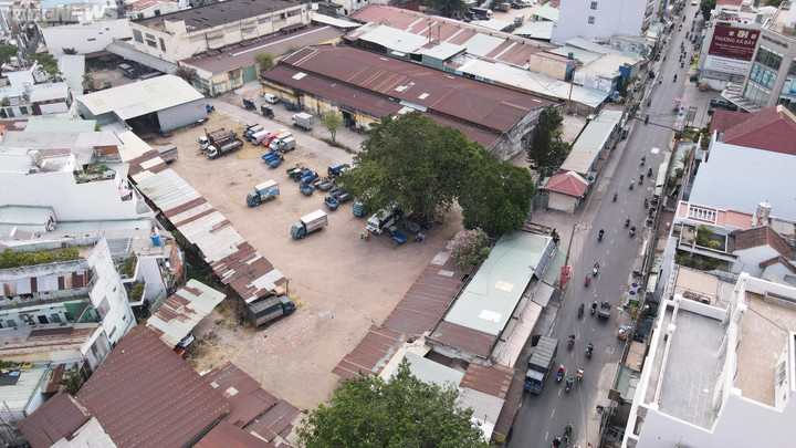 Cận cảnh khu đất 12.000m2 ở TP.HCM bị thu hồi vì chậm nộp tiền thuê, thuế đất - 3