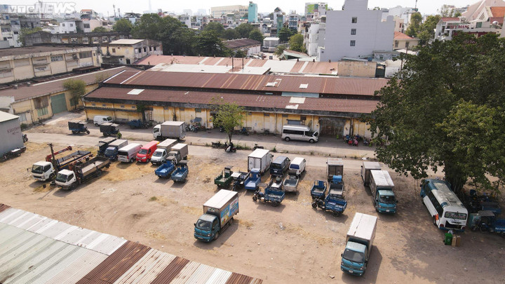 Cận cảnh khu đất 12.000m2 ở TP.HCM bị thu hồi vì chậm nộp tiền thuê, thuế đất - 4