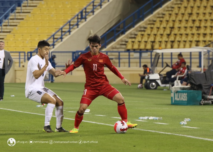 U23 Việt Nam thua 3 trận, HLV Troussier không hối hận - 1