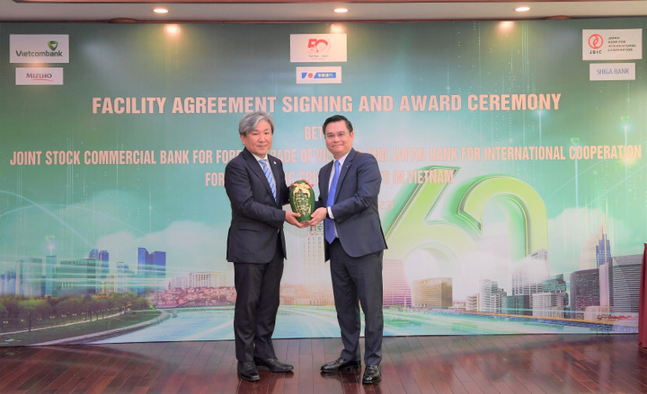Vietcombank và JBIC ký hợp đồng tín dụng 300 triệu USD - 5