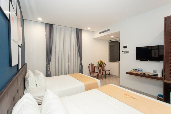 Tìm khách sạn ở Phú Yên, đừng bỏ qua La Casa Hotel - 2