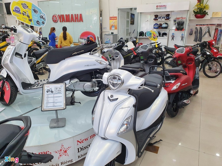Xe máy tay ga vẫn tiếp tục tăng giá - 3