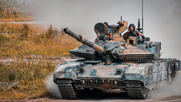 Truyền thông Nga: Xe tăng NATO viện trợ cho Ukraine thua xa T-90M - 1