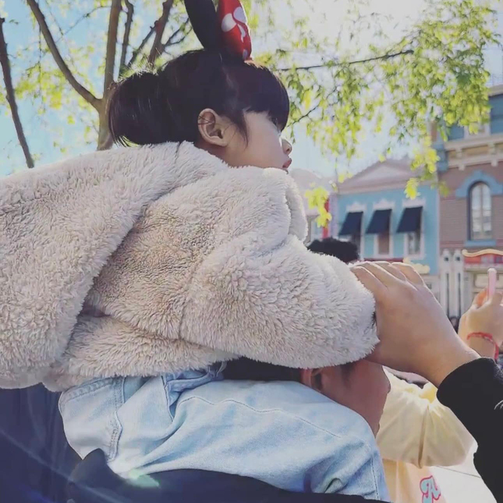 Sao Việt 31/3: Minh Nhí xúc động với quà sinh nhật 'khủng' từ con trai nuôi - 6