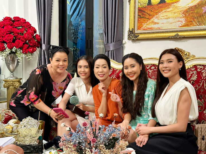 Sao Việt 1/4: Con gái Trương Ngọc Ánh đẹp lấn át mẹ, bà xã Cường Đô La bầu lần 2 - 4