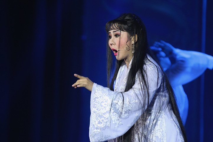 Từ cô gái hái chè, mỹ nhân Việt nào khiến cả một triều đại suy tàn? - 5