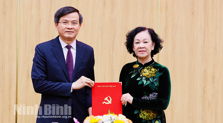 Tổng Biên tập Tạp chí Cộng sản Đoàn Minh Huấn giữ chức Bí thư Tỉnh ủy Ninh Bình - 1