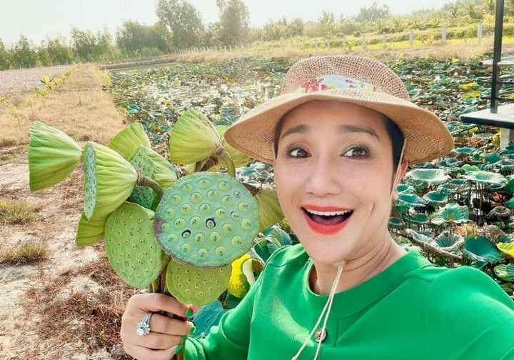 Sao Việt 2/4: Lý Hùng phong độ tuổi 54, Hồng Vân làm giỗ 4 năm cho Anh Vũ - 8