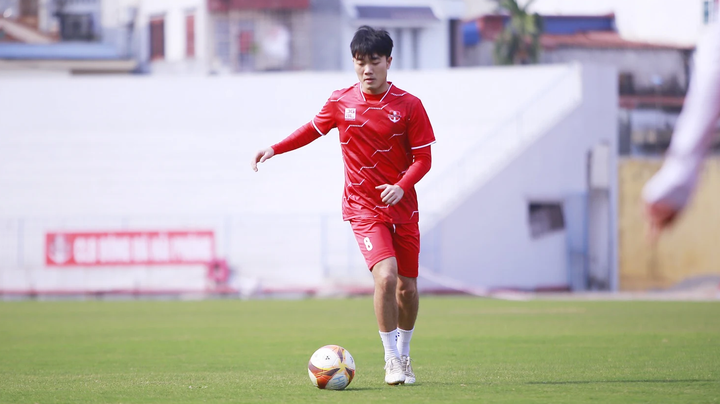 HLV Chu Đình Nghiêm: 'Bất khả kháng mới đưa Xuân Trường vào sân' - 1