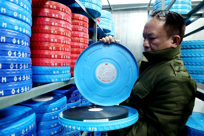 Cục trưởng Điện ảnh: In lại gần 300 phim nhựa hỏng là chưa cần thiết - 1