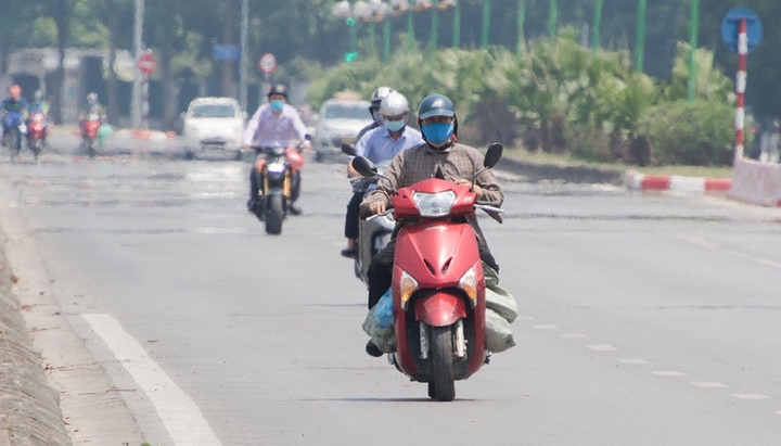 Dự báo thời tiết ngày 5/4: Bắc Bộ nắng nóng 38 độ C trước khi đón không khí lạnh - 1