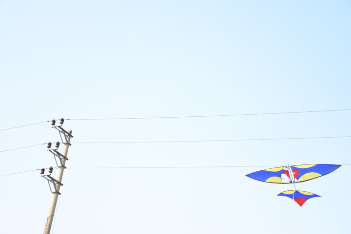 EVNHANOI khuyến cáo đảm bảo an toàn hành lang lưới điện - 3