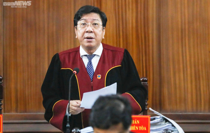 Xét xử vụ cháy chung cư Carina: Triệu tập 646 bị hại, chỉ 4 người tới tòa - 1