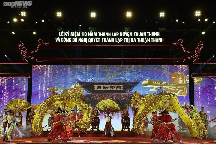 Chủ tịch Quốc hội: 'Thuận lòng dân, vạn sự thành' - 3