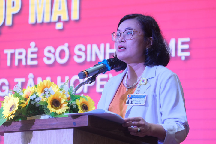 Tôn vinh những người cứu giúp 259 trẻ sơ sinh có mẹ nhiễm COVID - 2