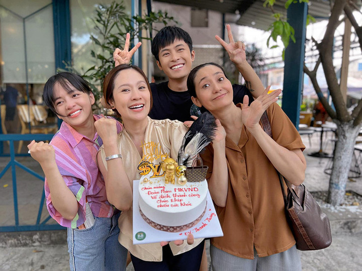 Sao Việt 7/4: Việt Hương thông báo bệnh tình sau khi bị méo mặt, phải châm cứu - 9