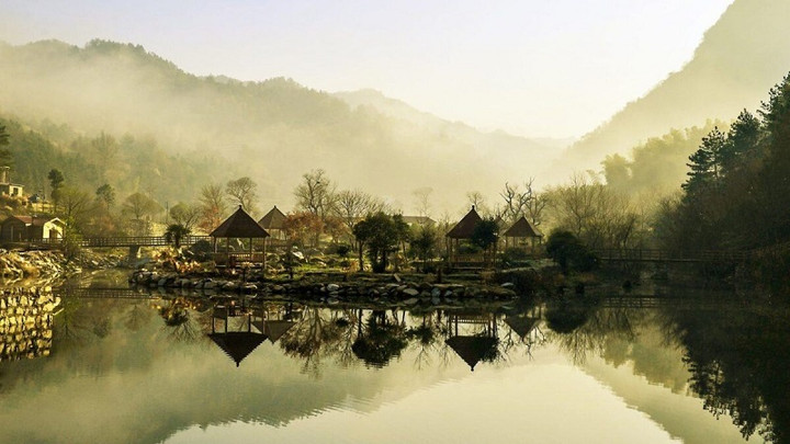 Top 5 cổ trấn đẹp khó tin của Trung Quốc - 5