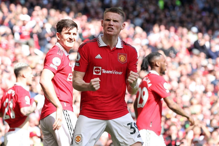 Trực tiếp bóng đá Man Utd 2-0 Everton: Martial may mắn có bàn thắng - 3