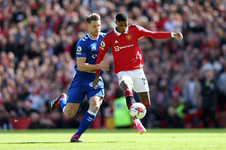 Trực tiếp bóng đá Man Utd 2-0 Everton: Martial may mắn có bàn thắng - 6