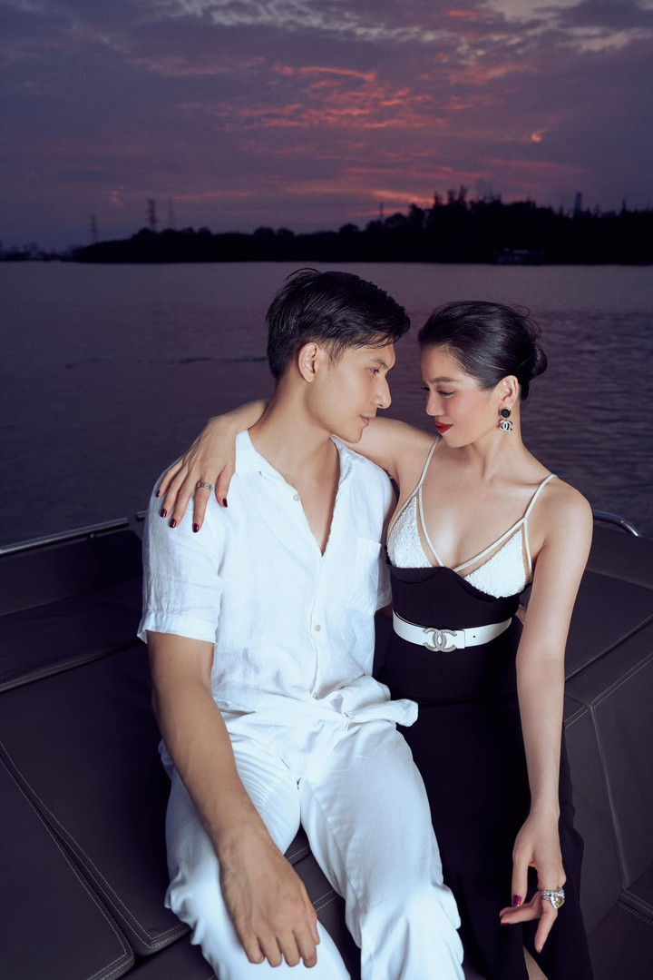 Sao Việt 10/4: Siu Black đi hát trở lại, Lệ Quyên được tình trẻ bế bổng - 2