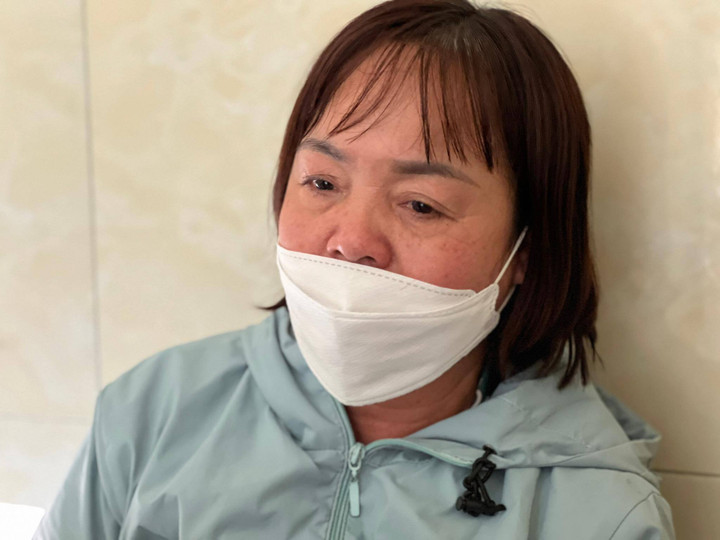 Mẹ của nạn nhân bị ô tô tông liên hoàn: 'Mong con sớm tỉnh lại, nó còn quá trẻ' - 1