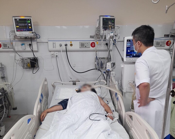 Người phụ nữ nguy kịch sau 30 phút ăn lá ngón - 1