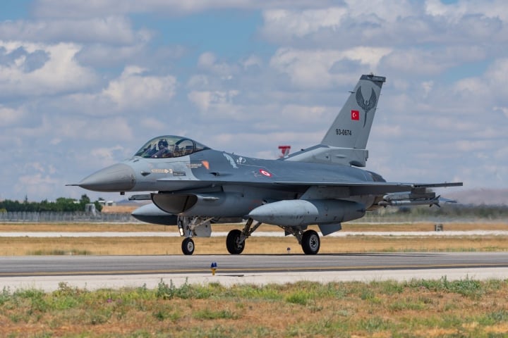 Quốc hội Mỹ 'đau đầu' nên hay không nên bán F-16 cho Thổ Nhĩ Kỳ - 1