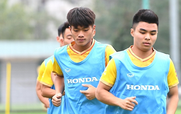 HLV Troussier sửa kế hoạch, U22 Việt Nam tập trung sớm trước SEA Games 32 - 1