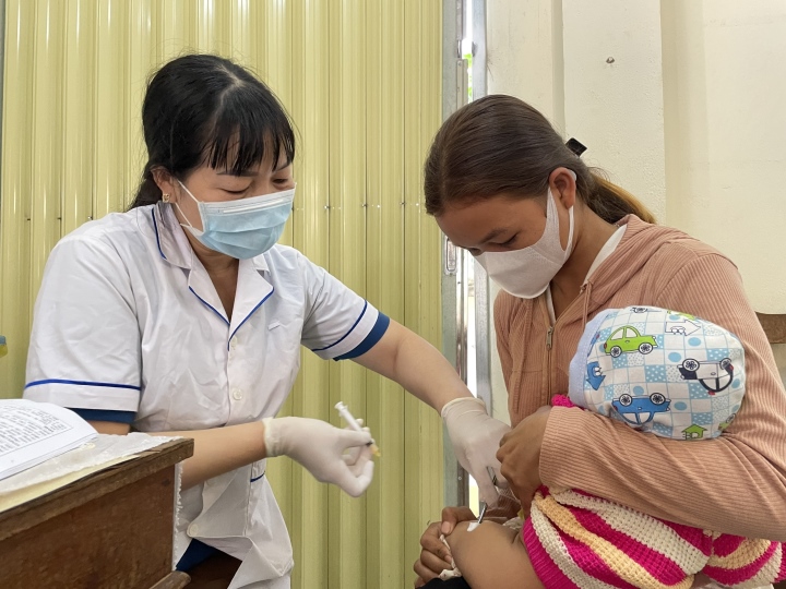 Tỷ lệ tiêm chủng giảm, Việt Nam vào nhóm có nguy cơ cao xâm nhập bại liệt - 1