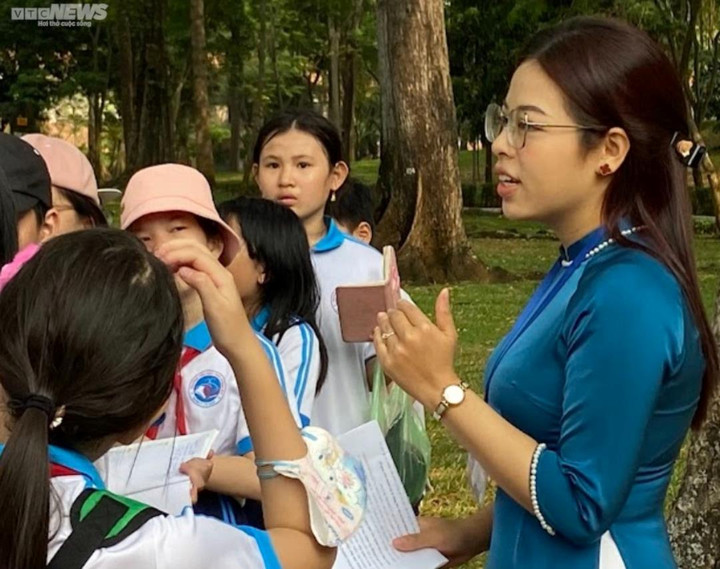 Học sinh tiểu học TP.HCM học lịch sử tại di tích lịch sử - 8