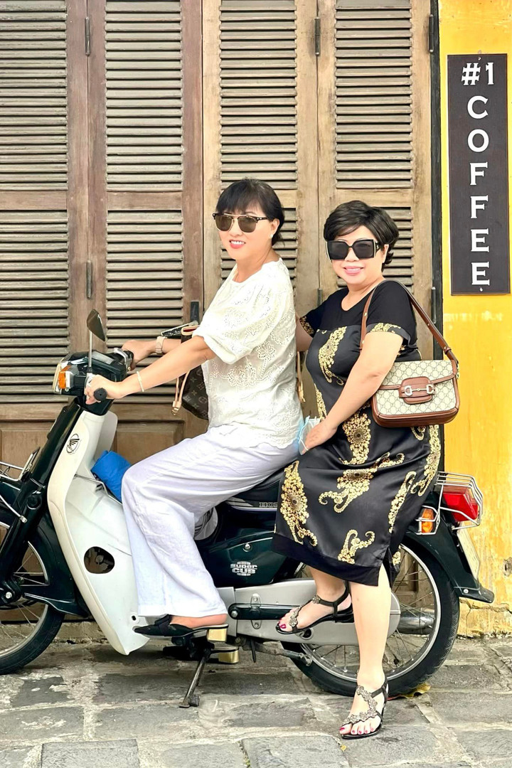 Sao Việt 13/4: Hoà Minzy hội ngộ Mono, Lynk Lee ngày càng đẹp sau chuyển giới - 12