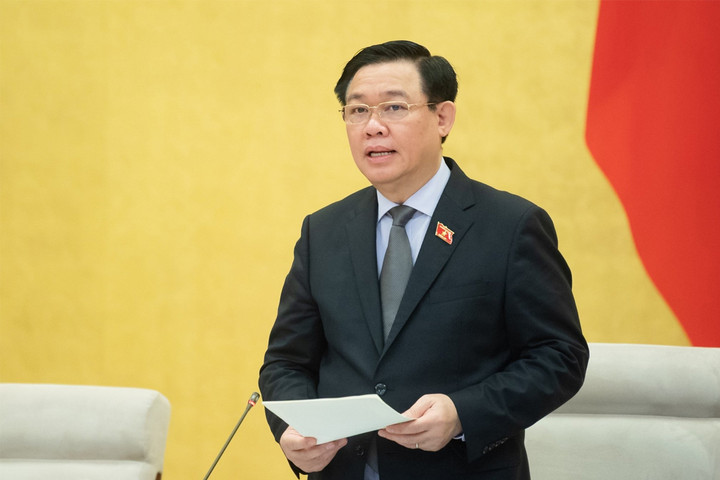 Chủ tịch Quốc hội: Chuyên gia và doanh nghiệp đang ngợp trong một 'rừng luật' - 1