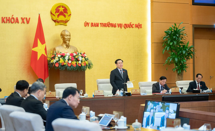 Chủ tịch Quốc hội: Chuyên gia và doanh nghiệp đang ngợp trong một 'rừng luật' - 2