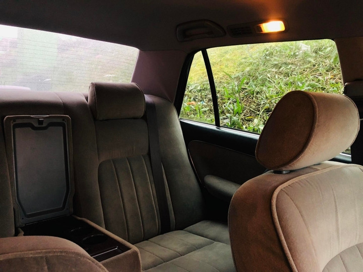 Khó tin xe Toyota Crown 25 năm tuổi vẫn có giá 1,5 tỷ đồng - 9