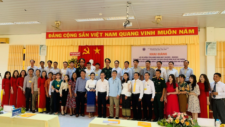 Trường Đại học Trà Vinh Khai giảng lớp bồi dưỡng Tiếng Khmer cho cán bộ - 1