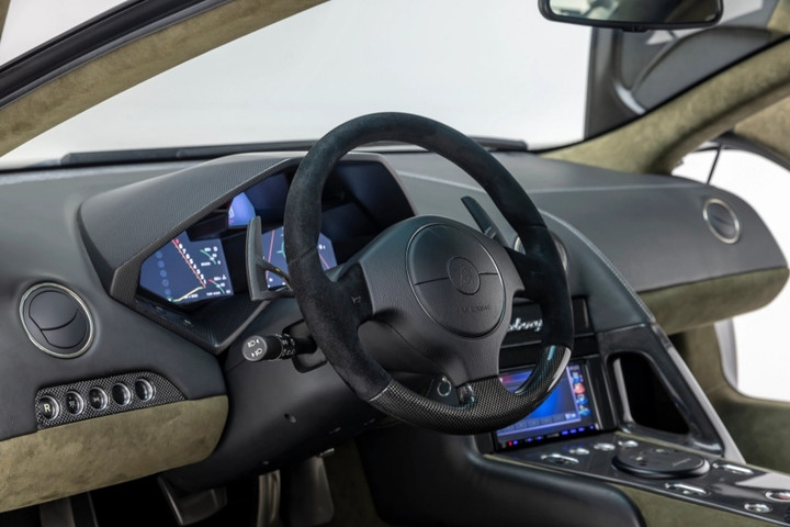 Lamborghini Reventon 'sốt' giá, 1,6 triệu USD chưa phải con số cuối cùng - 6