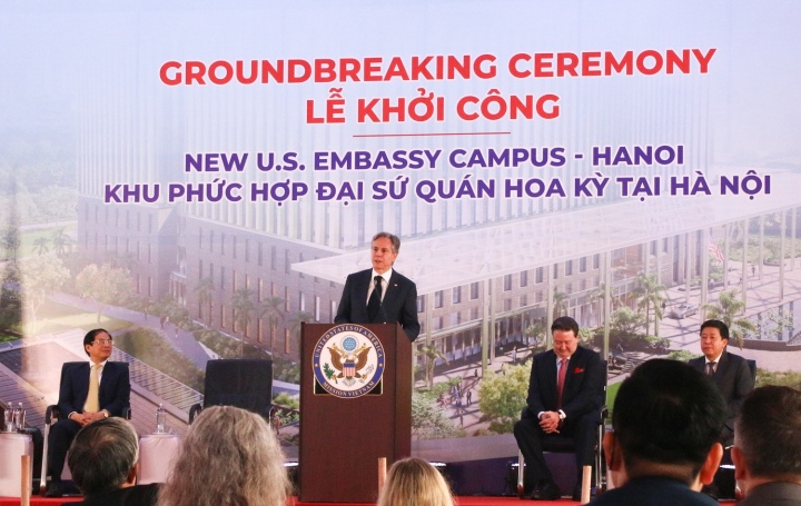 Ông Blinken làm lễ khởi công đại sứ quán 1,2 tỷ USD tại Hà Nội - 1