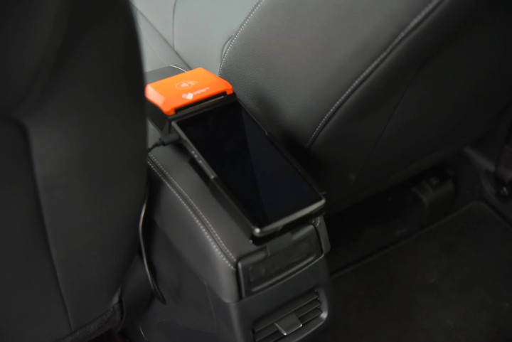 Tài xế Xanh SM tiết lộ: 'Nhận 25% cước, chạy xe VF 8 phải biết tiếng Anh' - 7