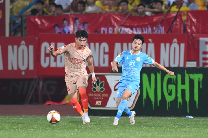 Trực tiếp bóng đá CLB Công an Hà Nội 3-0 Nam Định: Jhon Cley ghi bàn - Ảnh 1.