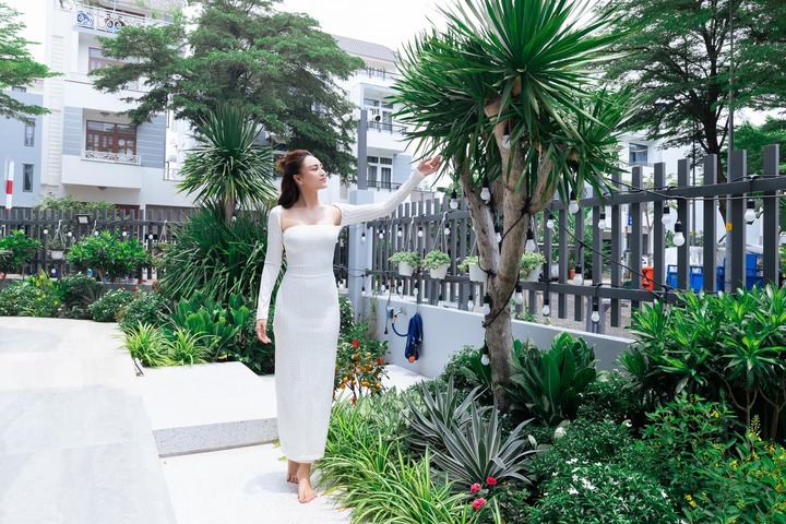Ninh Dương Lan Ngọc khoe cận cảnh căn nhà sang chảnh - 4