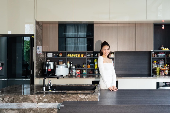 Ninh Dương Lan Ngọc khoe cận cảnh căn nhà sang chảnh - 2